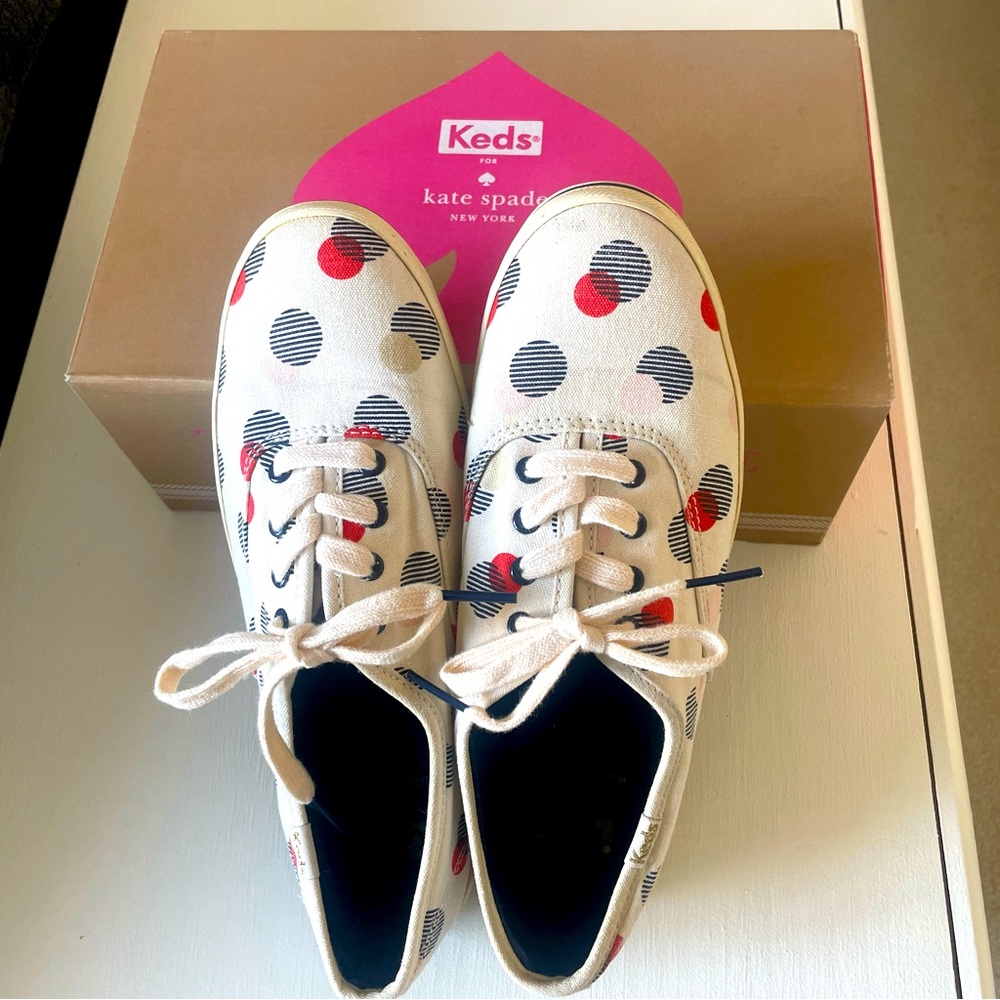 Kate Spade New York x Ked’s/ polka dot 🔵🔴 sneaker Size 6